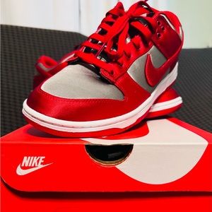 Women’s Dunk Low ESS Sneaker